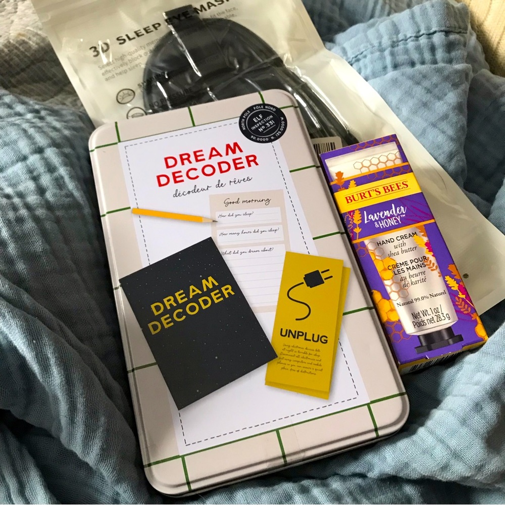 Dreamy Trio. 🛌 💤 Sleep mask, lotion Dream decoder tin.